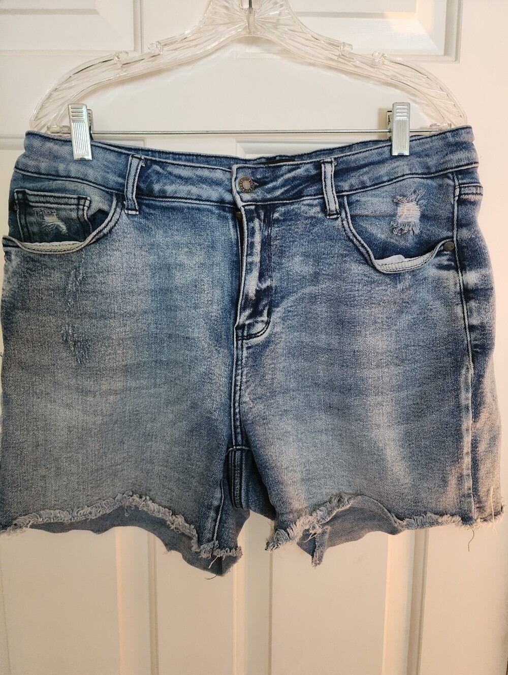 Judy Blue Medium Wash Denim Shorts Midrise Cutoff Size 1xl Summer Beach